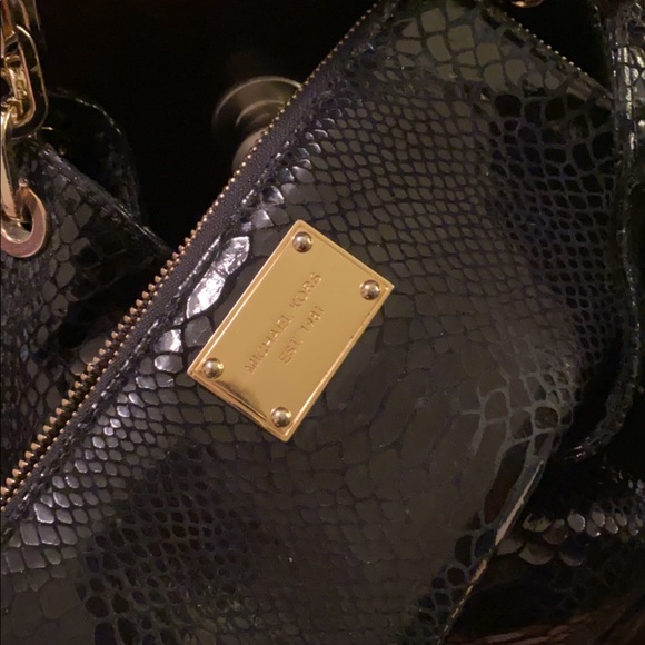 Michael kors purse and wallet - Picture 3 of 4